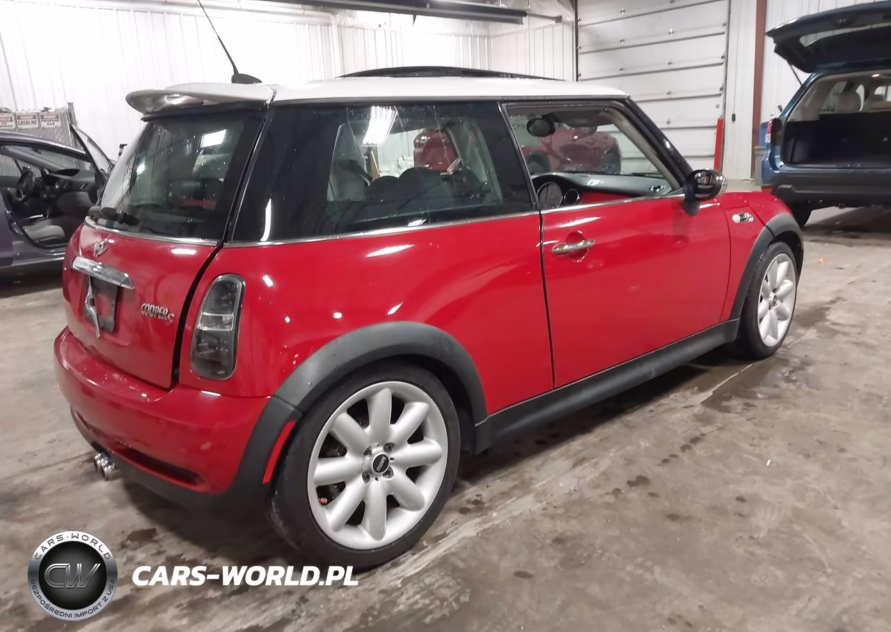 2005 Mini Cooper S VIN:WMWRE33585TG97909 - 4