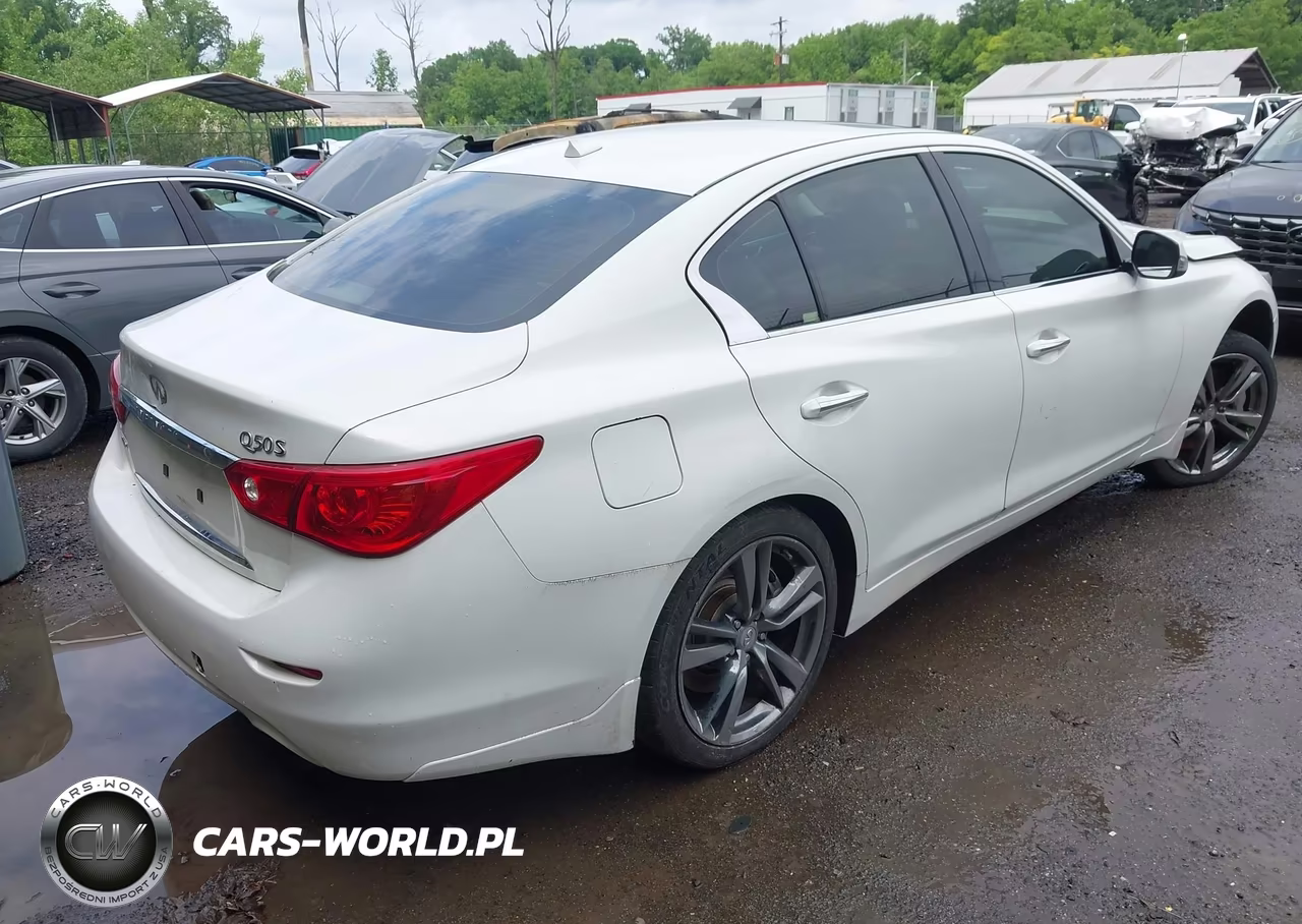 2014 Infiniti Q50 Sport VIN:JN1BV7AR4EM685641 - 4