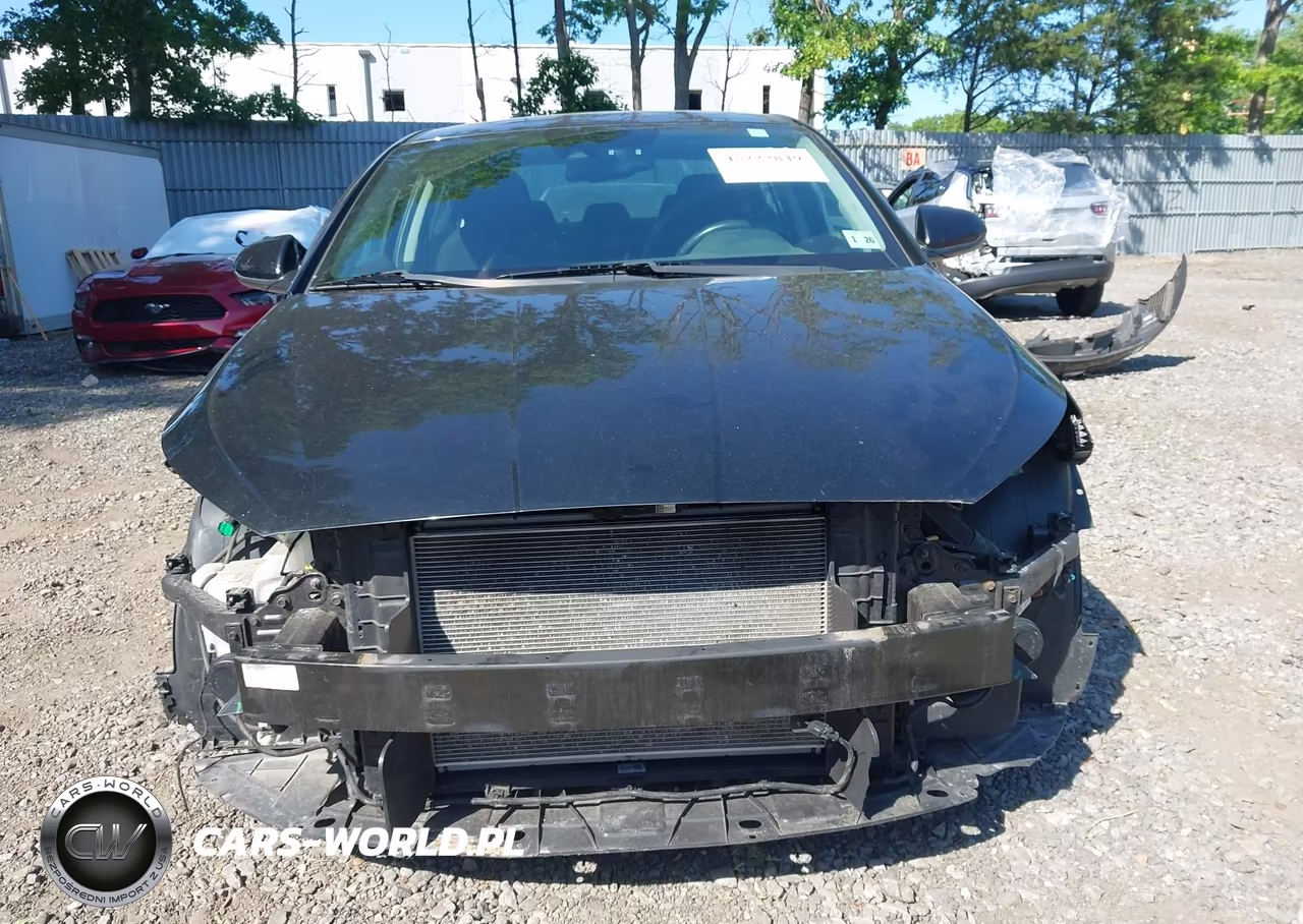 2020 Hyundai Elantra Value Edition VIN:5NPD84LF6LH619193 - 13