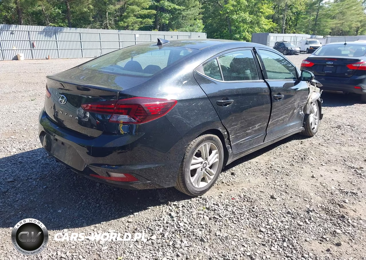 2020 Hyundai Elantra Value Edition VIN:5NPD84LF6LH619193 - 4
