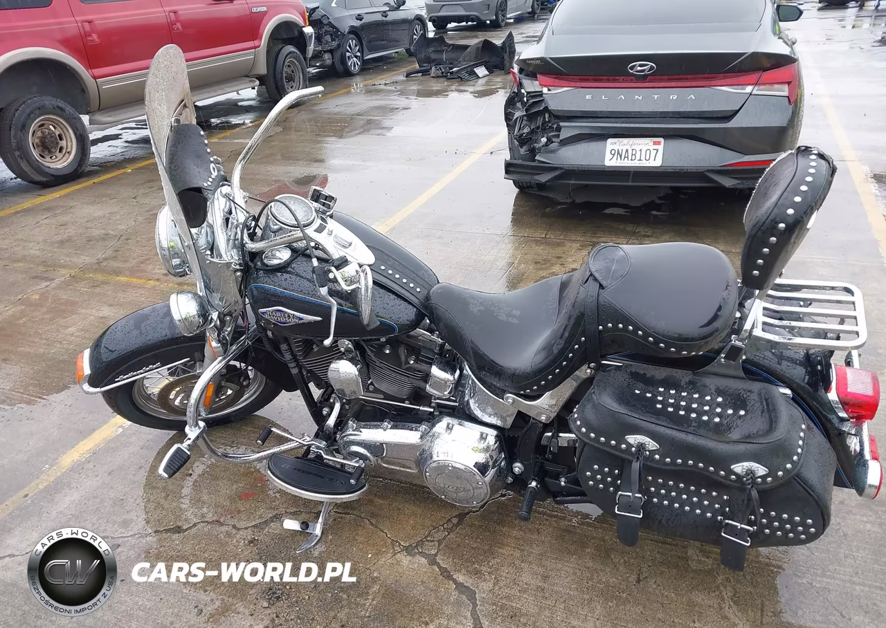 2014 Harley-Davidson Flstc Heritage Softail Classic VIN:1HD1BWV13EB029327 - 12