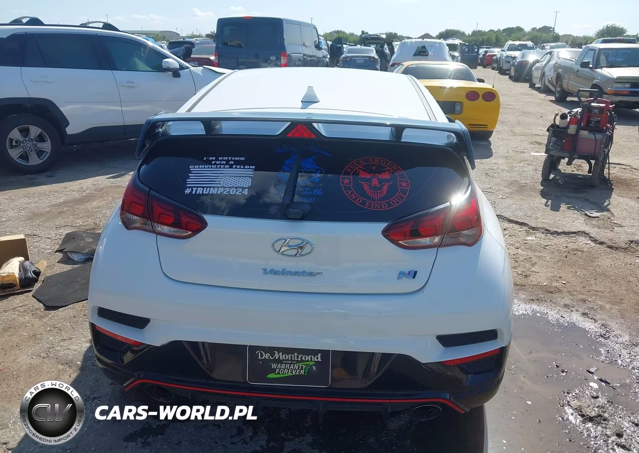 2022 Hyundai Veloster N VIN:KMHT36AH8NU014137 - 16