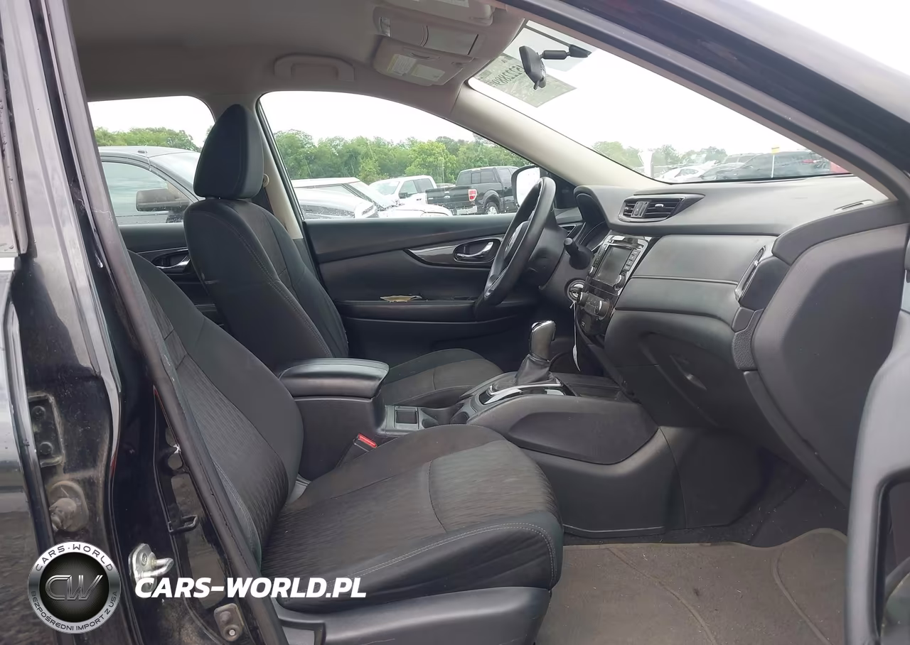 2018 Nissan Rogue S VIN:5N1AT2MTXJC770312 - 5