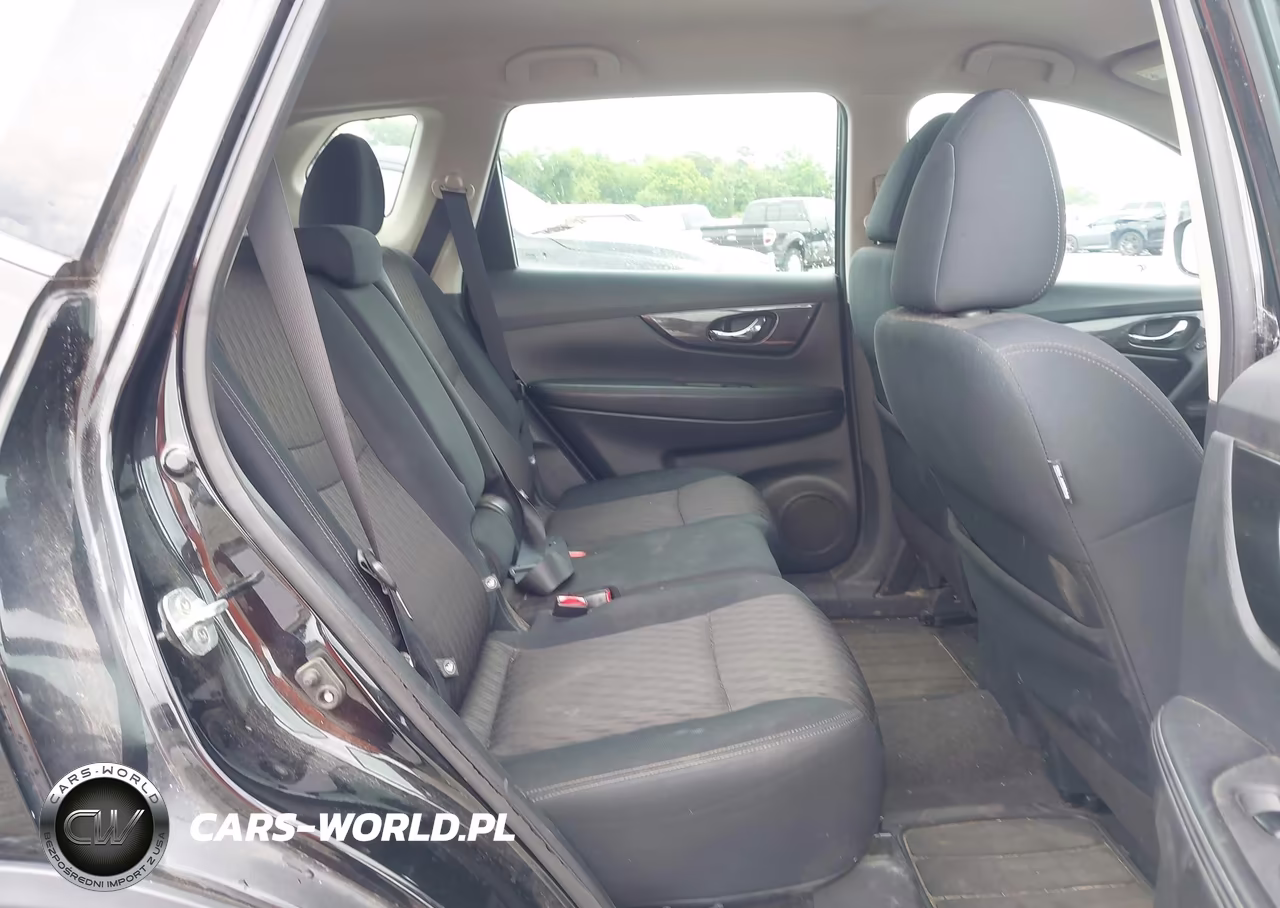2018 Nissan Rogue S VIN:5N1AT2MTXJC770312 - 8