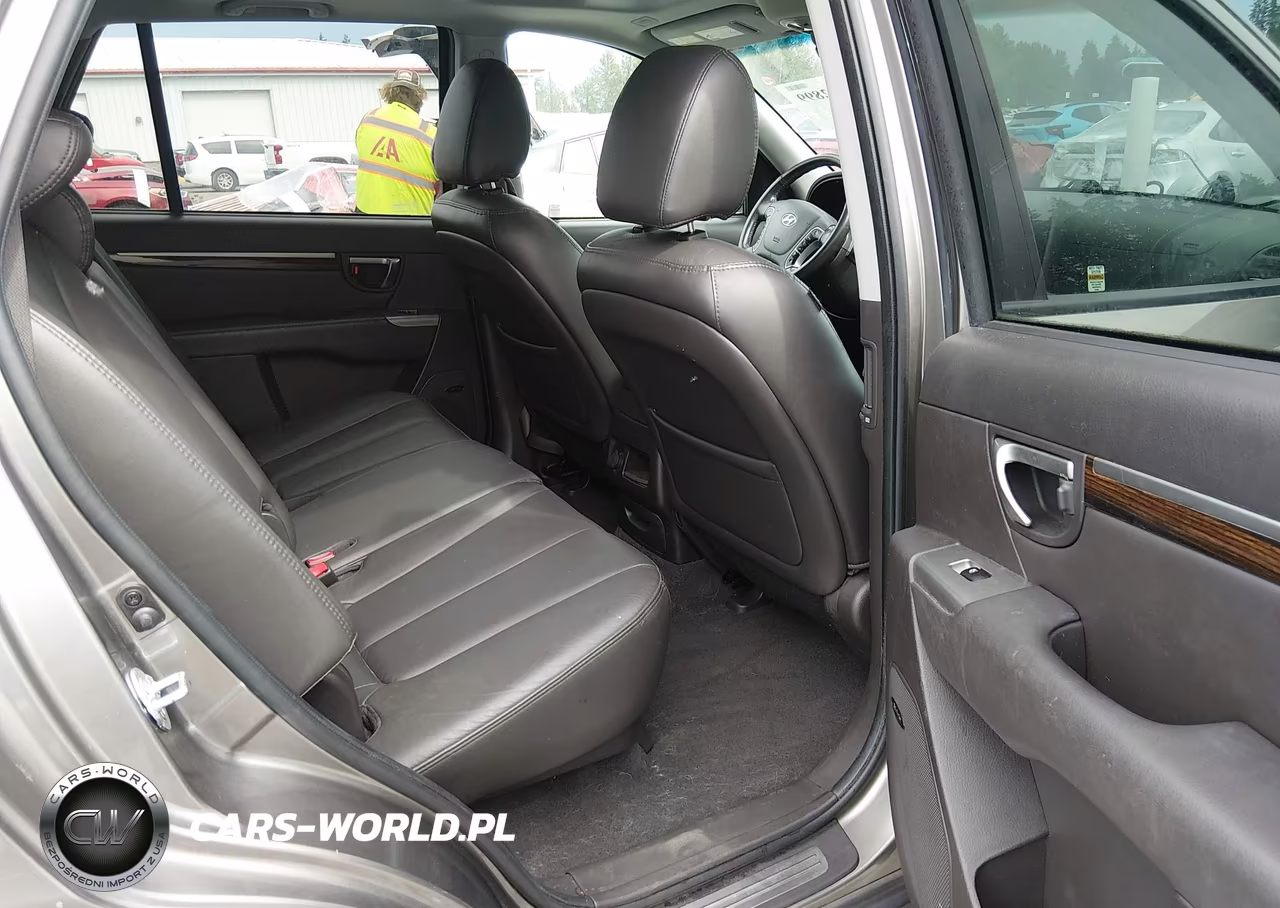 2011 Hyundai Santa Fe Limited V6 VIN:5XYZKDAG3BG054877 - 18