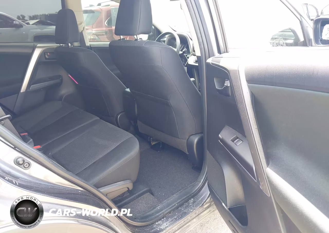 2017 Toyota Rav4 Le VIN:JTMZFREV8HJ122772 - 8
