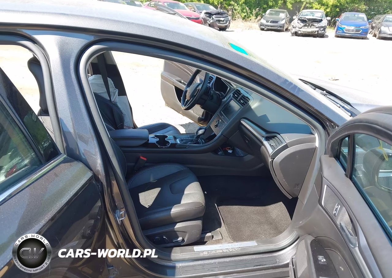 2015 Ford Fusion Titanium VIN:3FA6P0D99FR183220 - 5