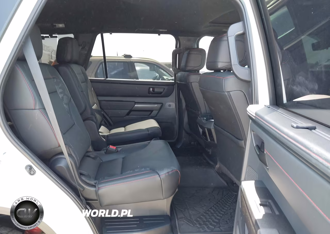 2024 Toyota Sequoia Trd Pro VIN:7SVAAABA7RX038557 - 8