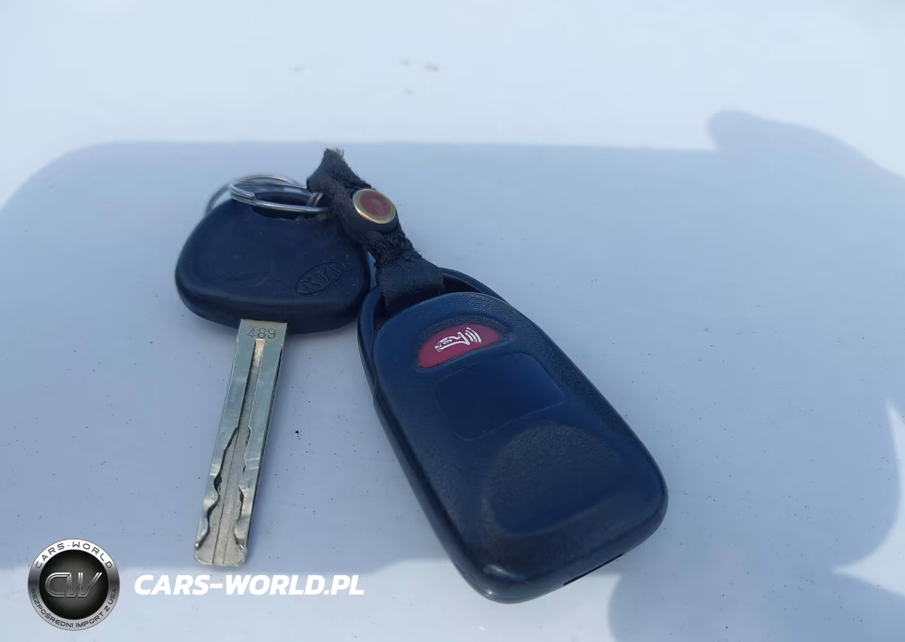 2011 Kia Sorento Lx VIN:5XYKTCA15BG088386 - 11