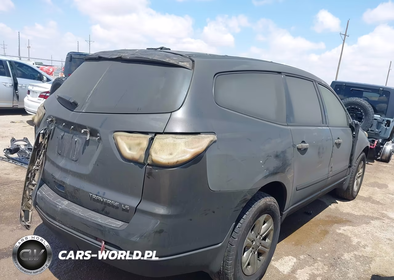 2014 Chevrolet Traverse Ls VIN:1GNKRFKD9EJ103122 - 4