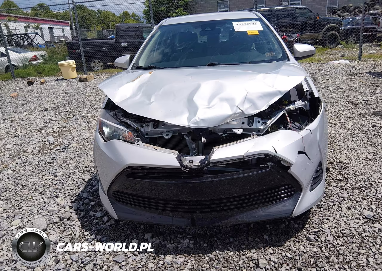 2019 Toyota Corolla Le VIN:2T1BURHE8KC162730 - 6