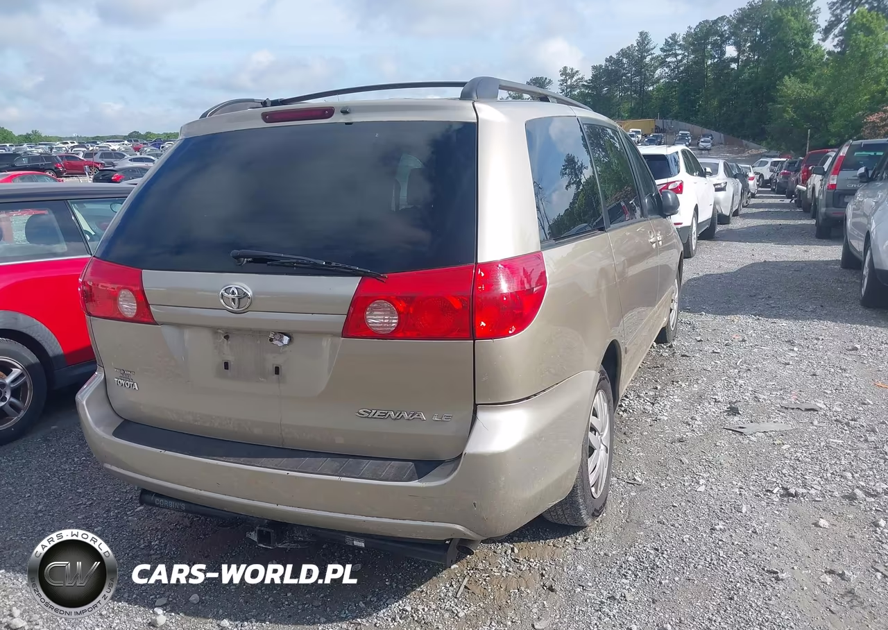 2010 Toyota Sienna Le VIN:5TDKK4CC0AS314570 - 4