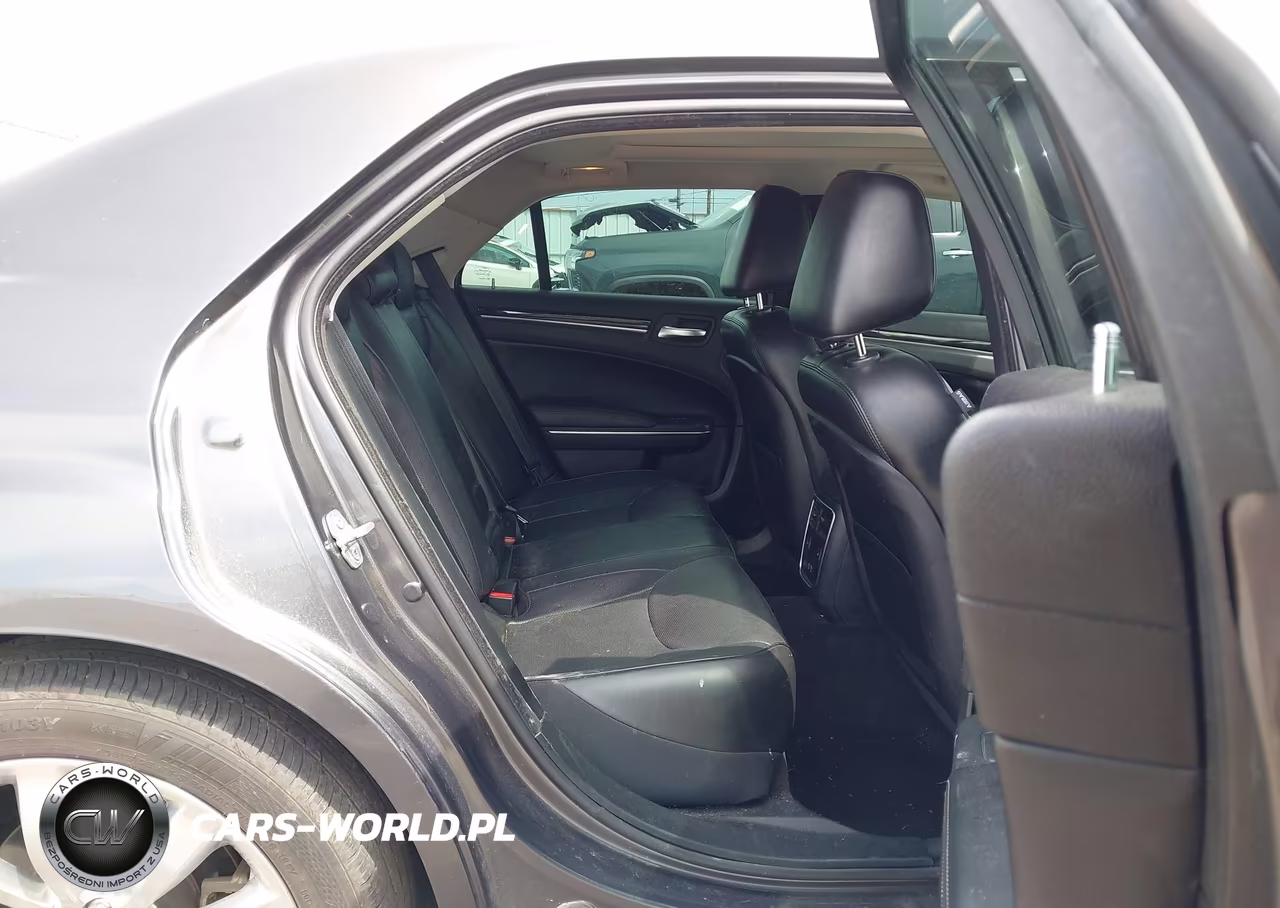 2016 Chrysler 300C VIN:2C3CCAEG2GH248521 - 8