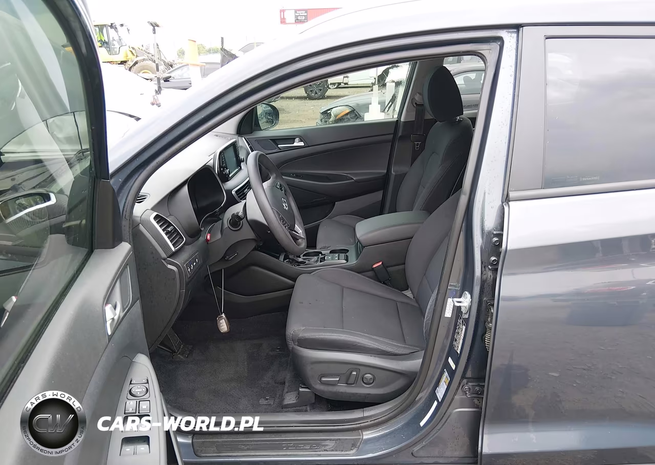 2021 Hyundai Tucson Value VIN:KM8J33A42MU308294 - 18