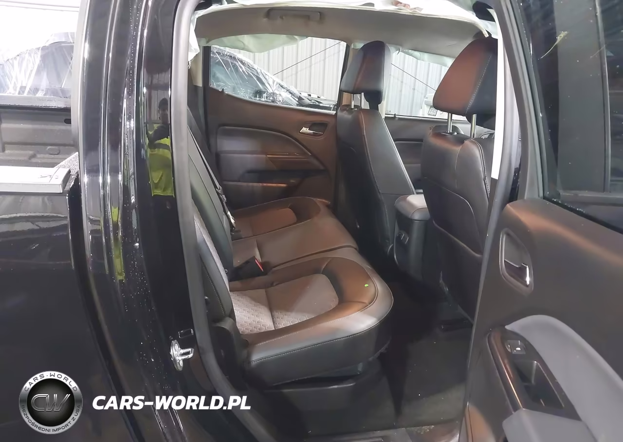 2018 Chevrolet Colorado Z71 VIN:1GCGTDEN7J1148241 - 8