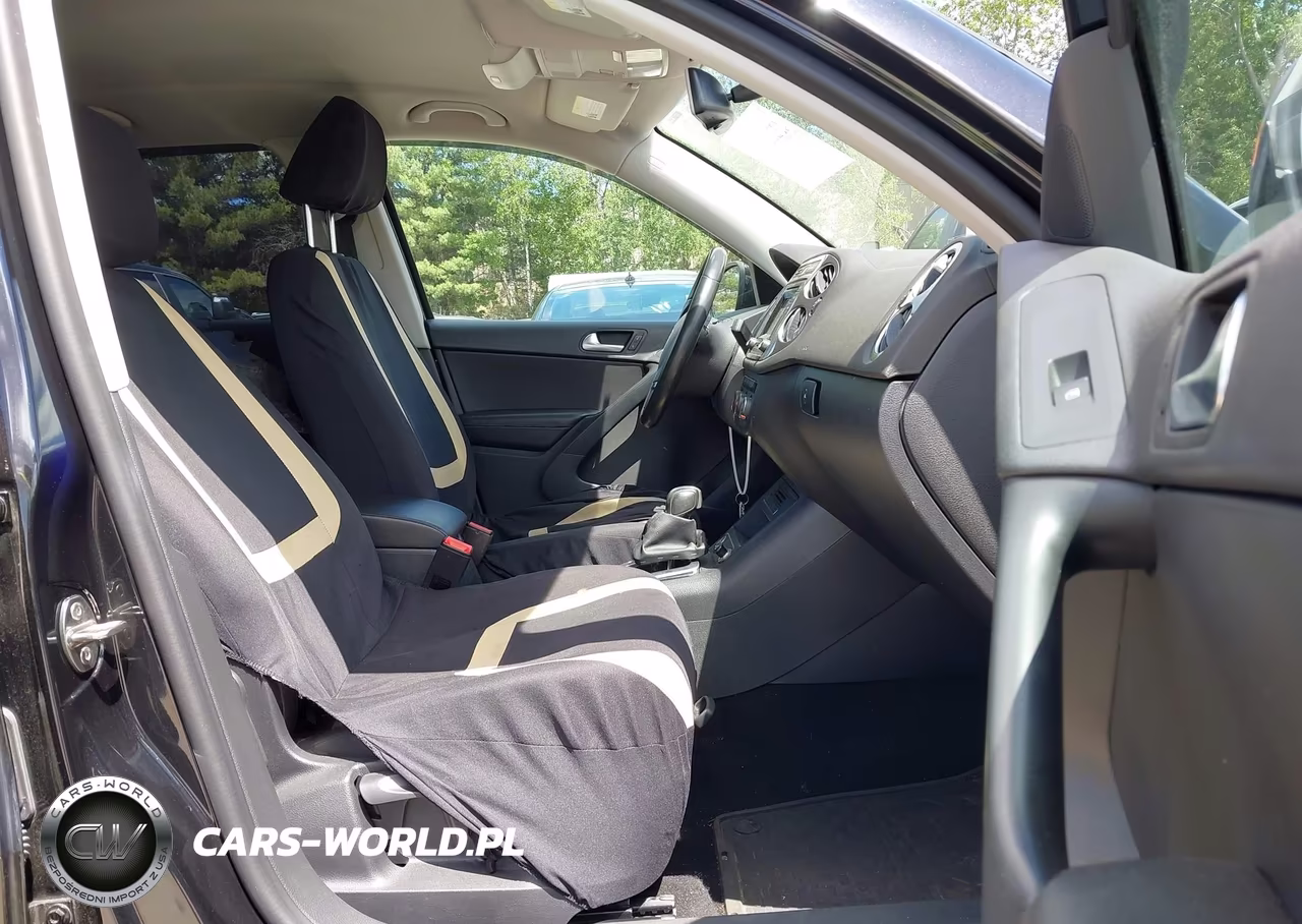 2016 Volkswagen Tiguan S VIN:WVGBV7AX6GW605691 - 5