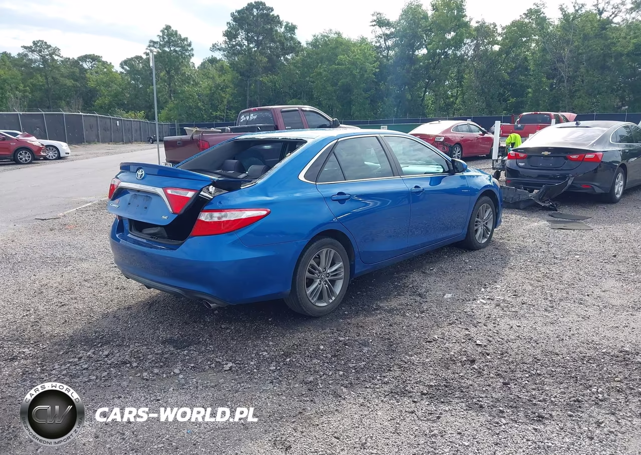 2017 Toyota Camry Se VIN:4T1BF1FK1HU650851 - 4