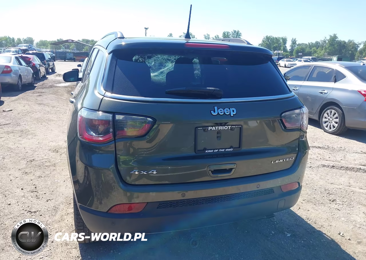 2018 Jeep Compass Limited 4X4 VIN:3C4NJDCB0JT434527 - 16