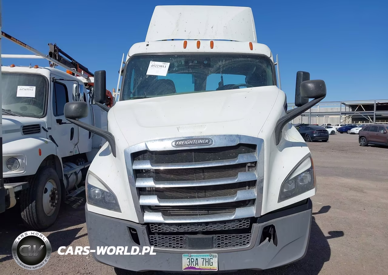 2022 Freightliner New Cascadia 116 VIN:3AKJHTDV3NSNS5318 - 11
