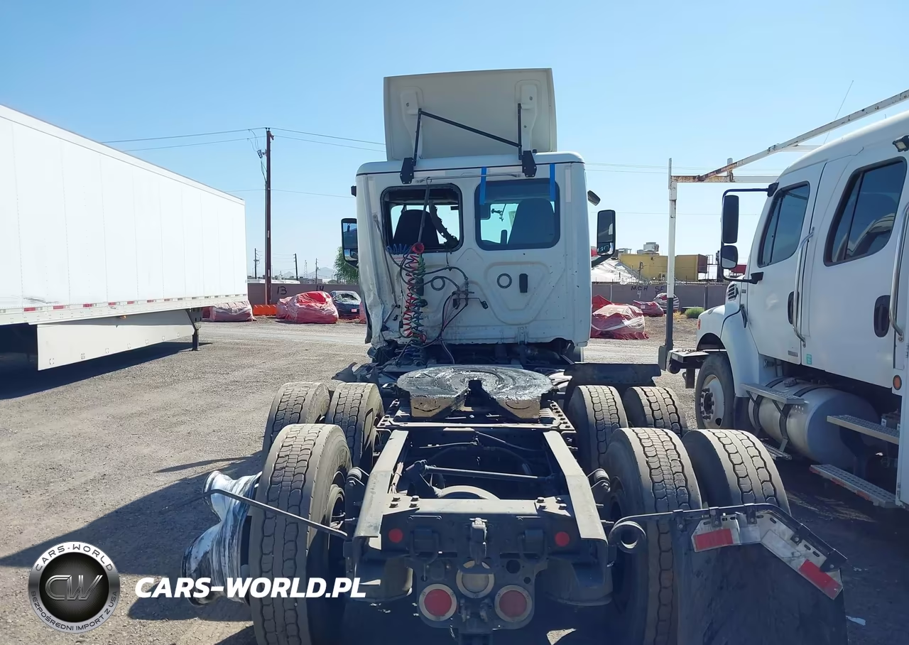 2022 Freightliner New Cascadia 116 VIN:3AKJHTDV3NSNS5318 - 14