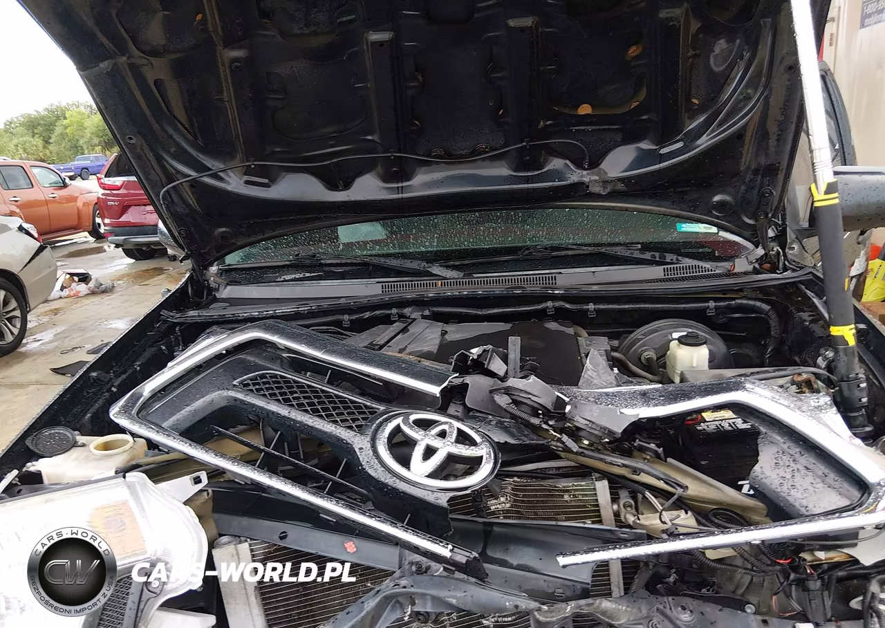 2015 Toyota Tacoma Prerunner V6 VIN:5TFJU4GN9FX083865 - 10