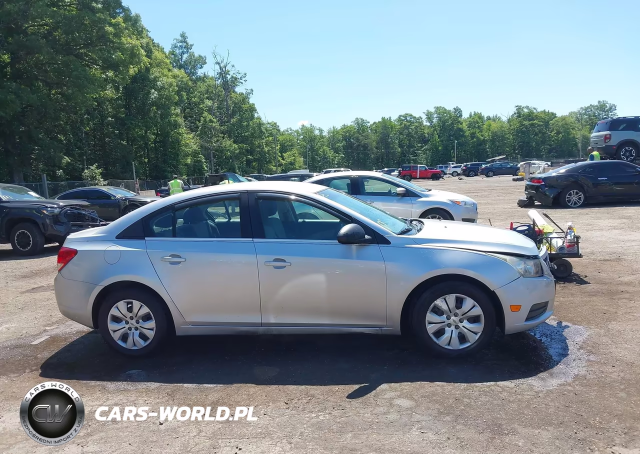 2012 Chevrolet Cruze Ls VIN:1G1PC5SH7C7406593 - 13