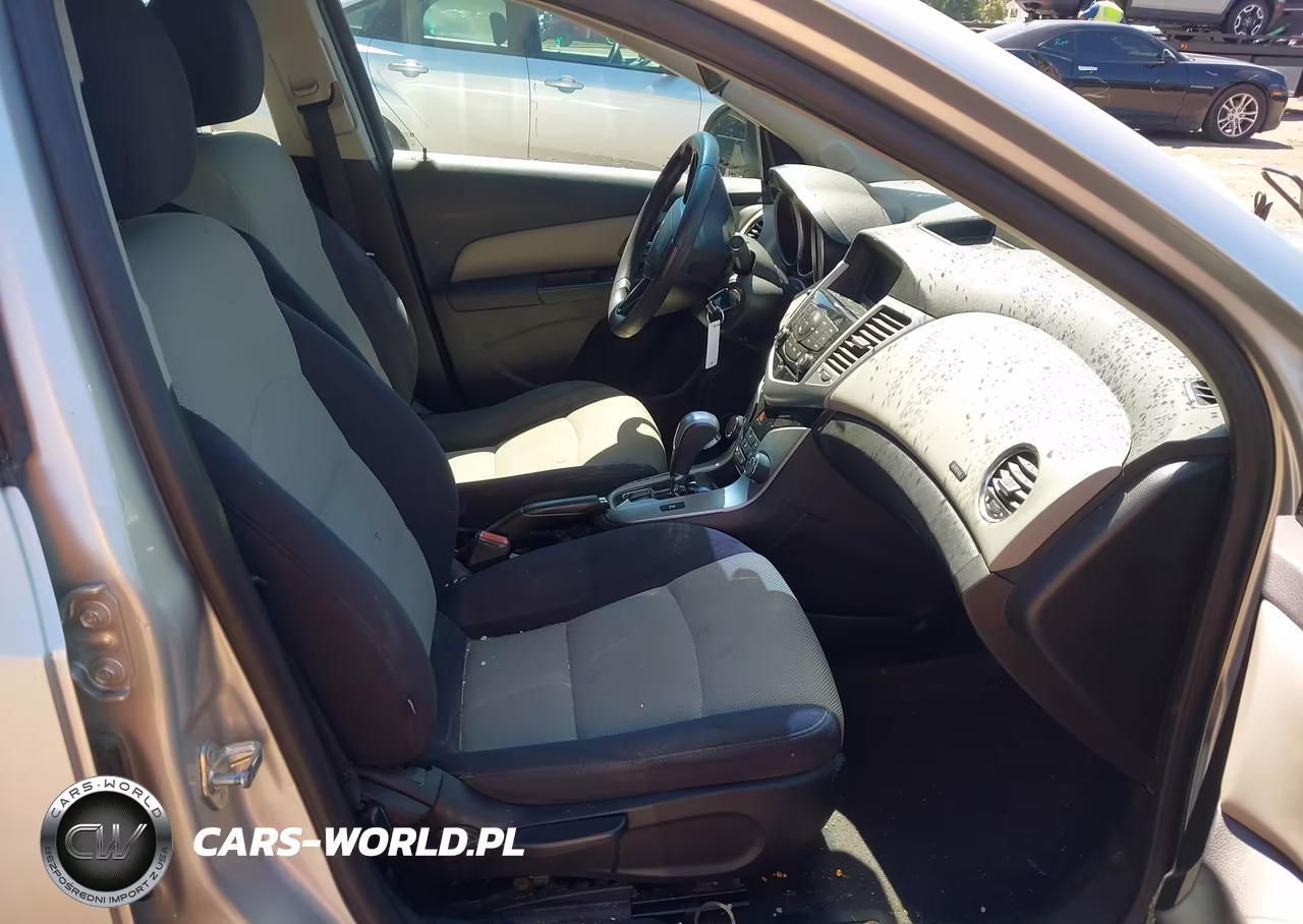 2012 Chevrolet Cruze Ls VIN:1G1PC5SH7C7406593 - 5