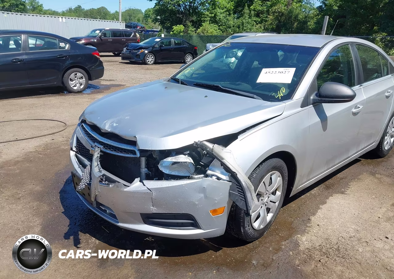 2012 Chevrolet Cruze Ls VIN:1G1PC5SH7C7406593 - 6