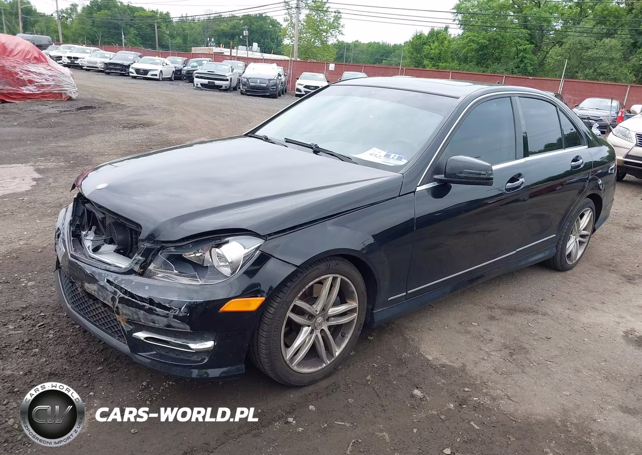 2013 Mercedes-Benz C 300 Luxury 4Matic-Sport 4Matic VIN:WDDGF8AB7DR258583 - 2