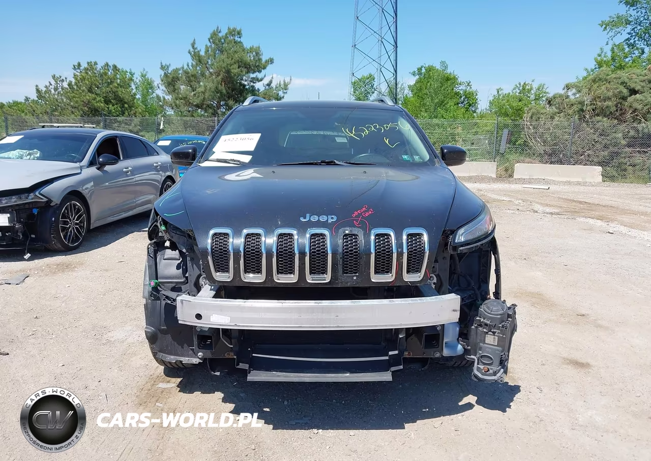 2016 Jeep Cherokee Latitude VIN:1C4PJMCB8GW115226 - 12