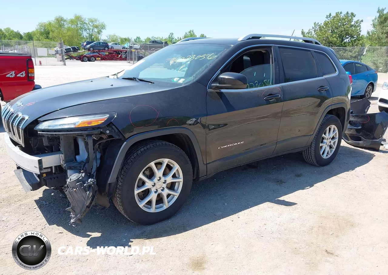 2016 Jeep Cherokee Latitude VIN:1C4PJMCB8GW115226 - 2