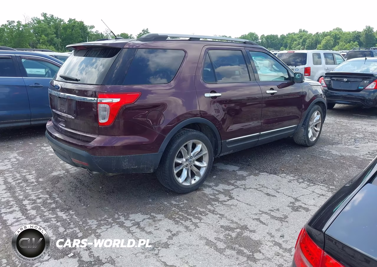 2011 Ford Explorer Xlt VIN:1FMHK7D8XBGA75946 - 4