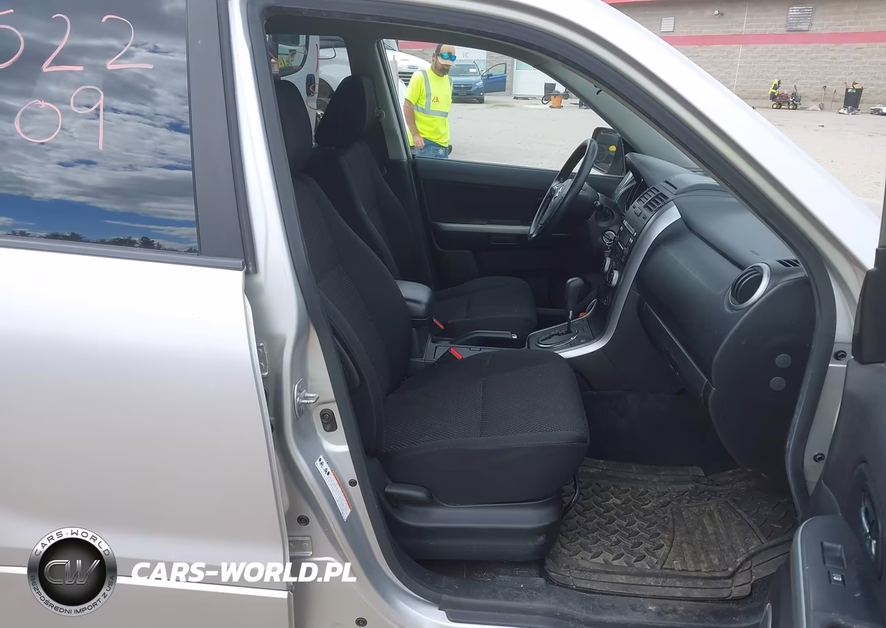 2010 Suzuki Grand Vitara Premium VIN:JS3TD0D23A4100537 - 5