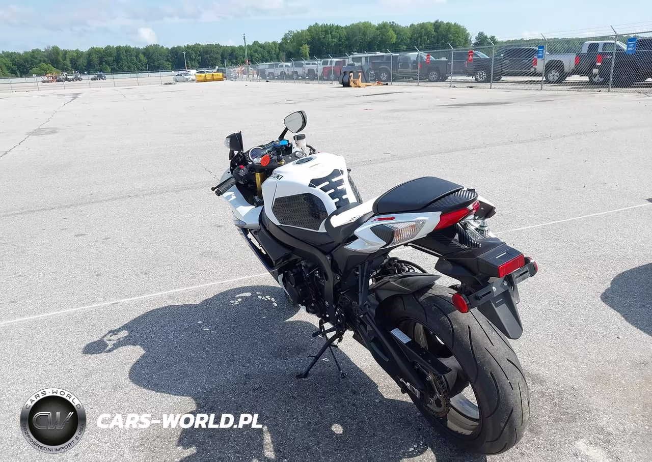2023 Suzuki Gsx-R750 VIN:JS1GR7MA8P7100455 - 3