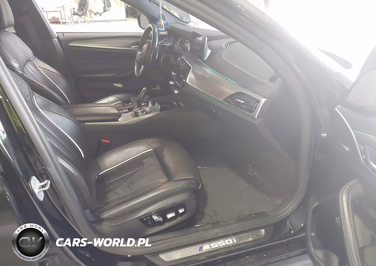 2019 BMW M550I xDrive VIN:WBAJB9C53KB464964 - 5
