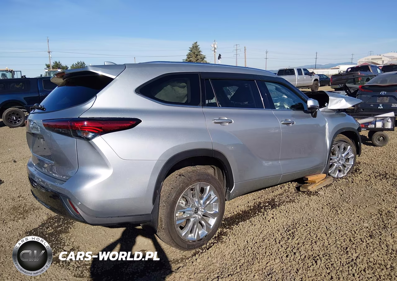 2023 Toyota Highlander Limited VIN:5TDKDRBH3PS041010 - 4