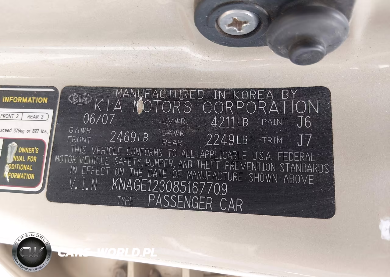 2008 Kia Optima Lx VIN:KNAGE123085167709 - 9