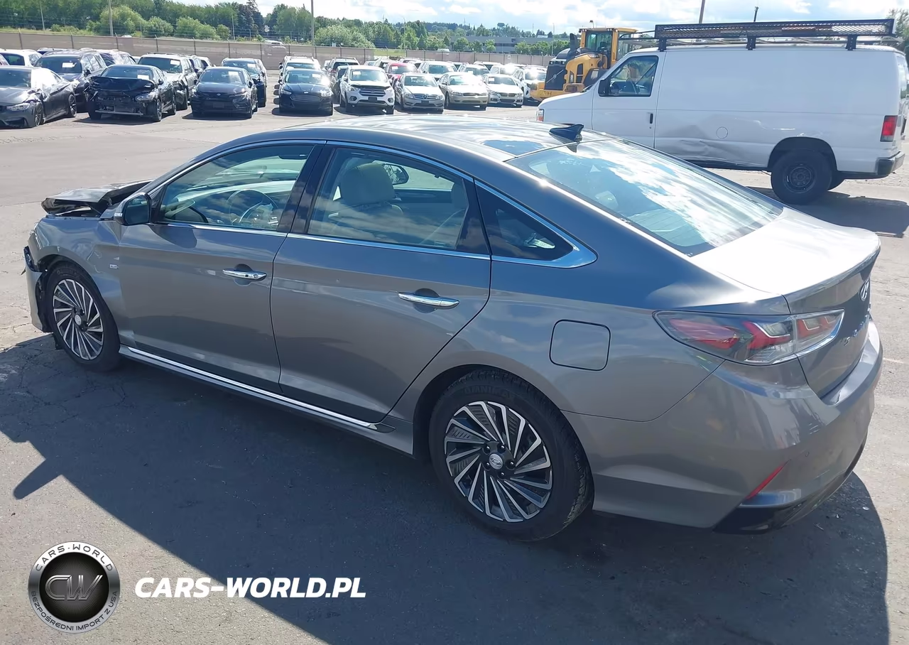 2018 Hyundai Sonata Hybrid Limited VIN:KMHE34L33JA083943 - 3