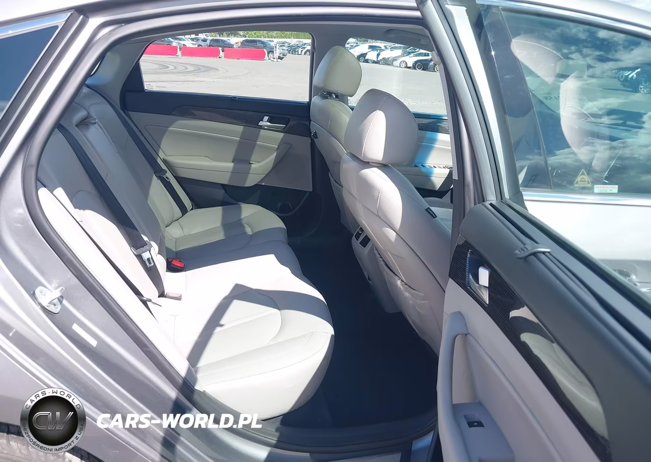 2018 Hyundai Sonata Hybrid Limited VIN:KMHE34L33JA083943 - 8