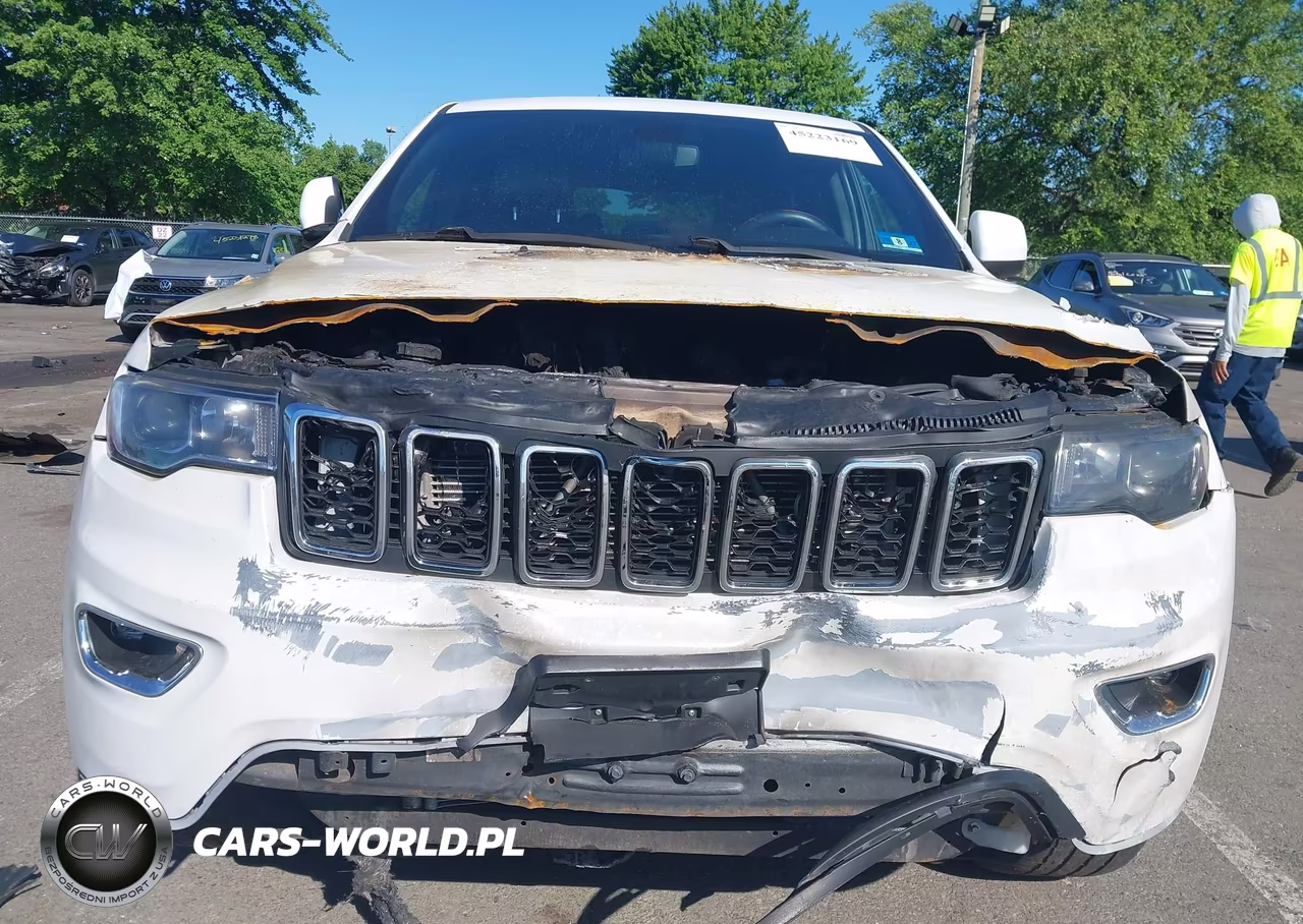 2020 Jeep Grand Cherokee Altitude 4X4 VIN:1C4RJFAG4LC235295 - 6