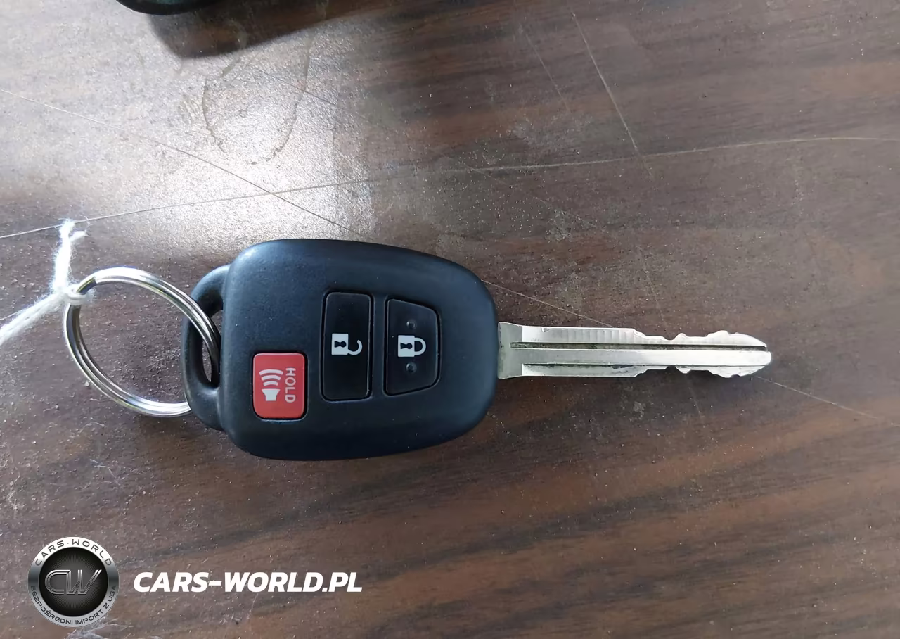 2014 Toyota Prius C One VIN:JTDKDTB30E1563086 - 11