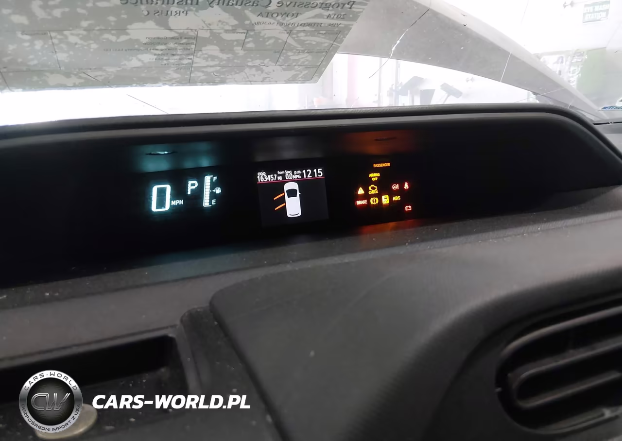 2014 Toyota Prius C One VIN:JTDKDTB30E1563086 - 7