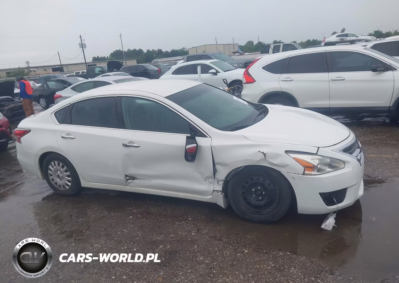 2015 Nissan Altima 2.5 S VIN:1N4AL3AP9FN866404 - 13
