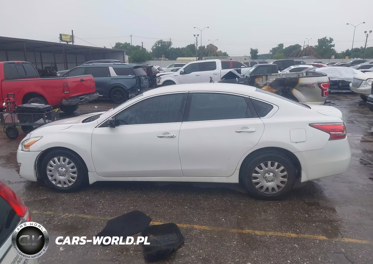 2015 Nissan Altima 2.5 S VIN:1N4AL3AP9FN866404 - 14
