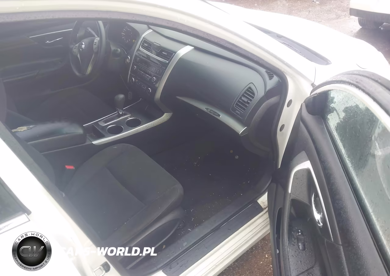 2015 Nissan Altima 2.5 S VIN:1N4AL3AP9FN866404 - 5