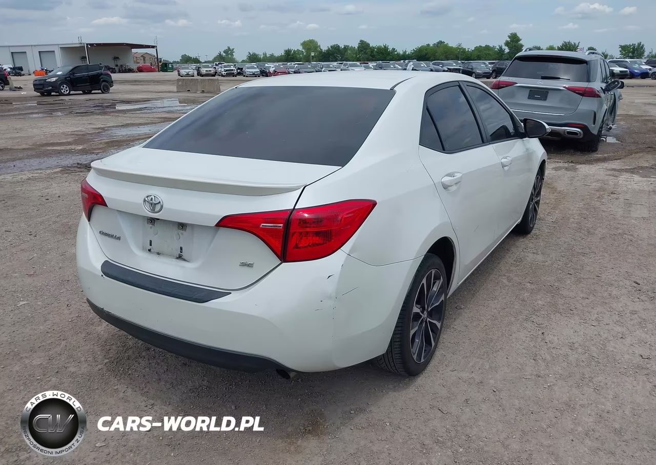 2017 Toyota Corolla Se VIN:5YFBURHE1HP699027 - 4