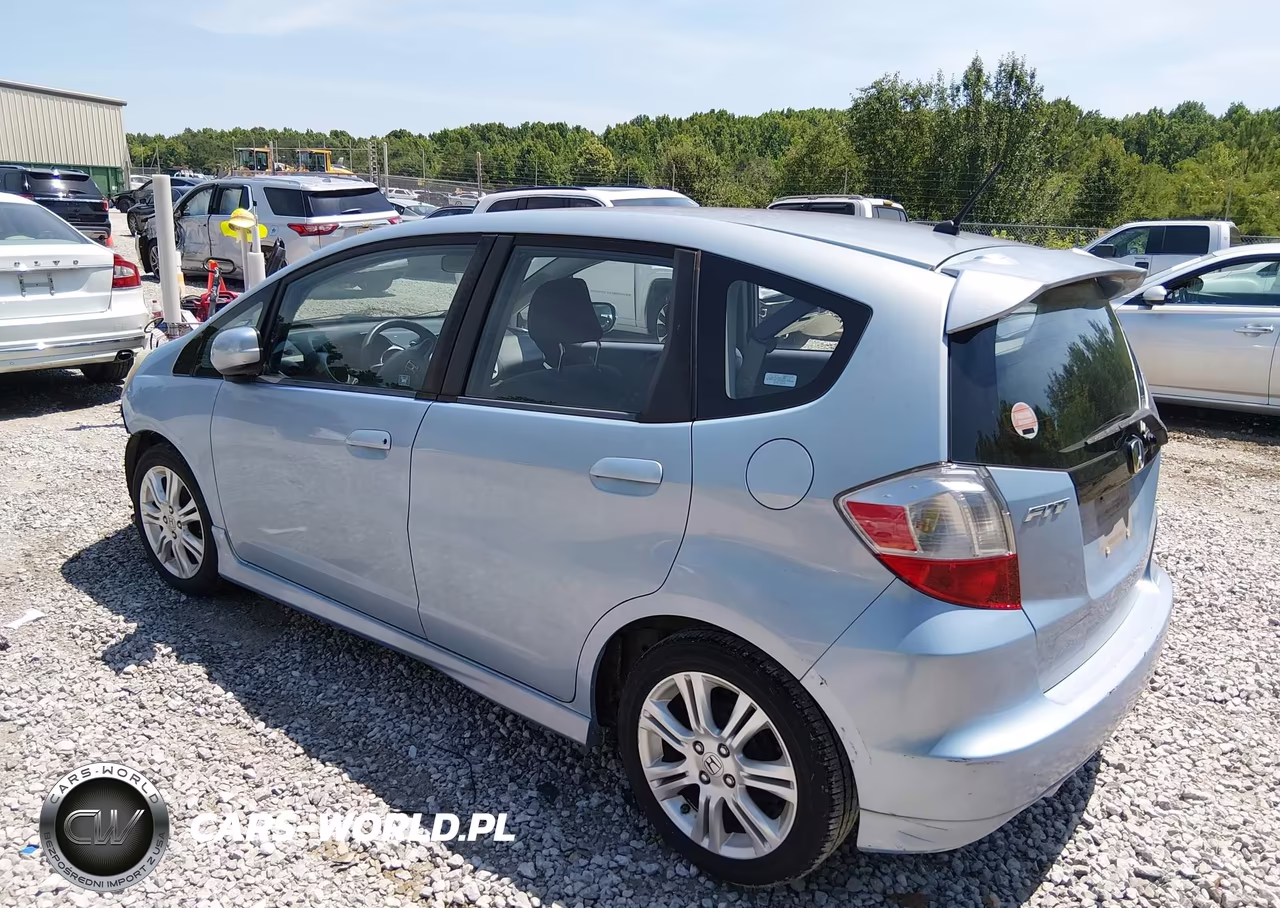 2009 Honda Fit Sport VIN:JHMGE88499C001292 - 3
