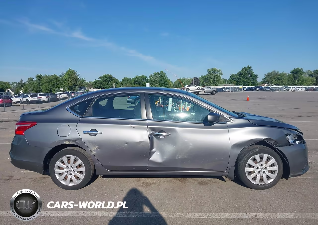2017 Nissan Sentra S VIN:3N1AB7AP3HY375856 - 13