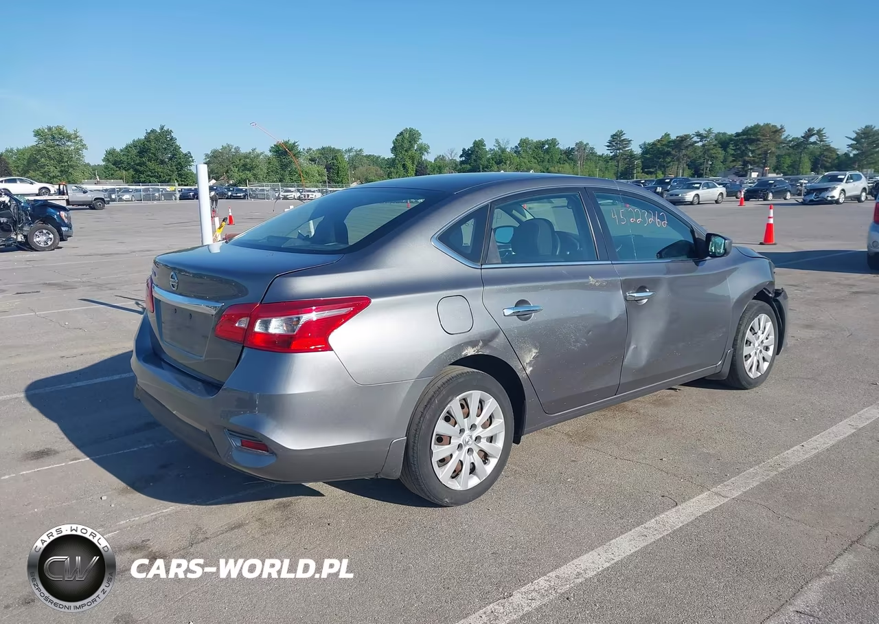 2017 Nissan Sentra S VIN:3N1AB7AP3HY375856 - 4