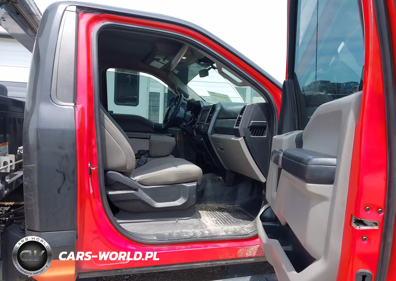 2021 Ford F-600 Chassis Xlt VIN:1FDFF6LT3MDA11716 - 7